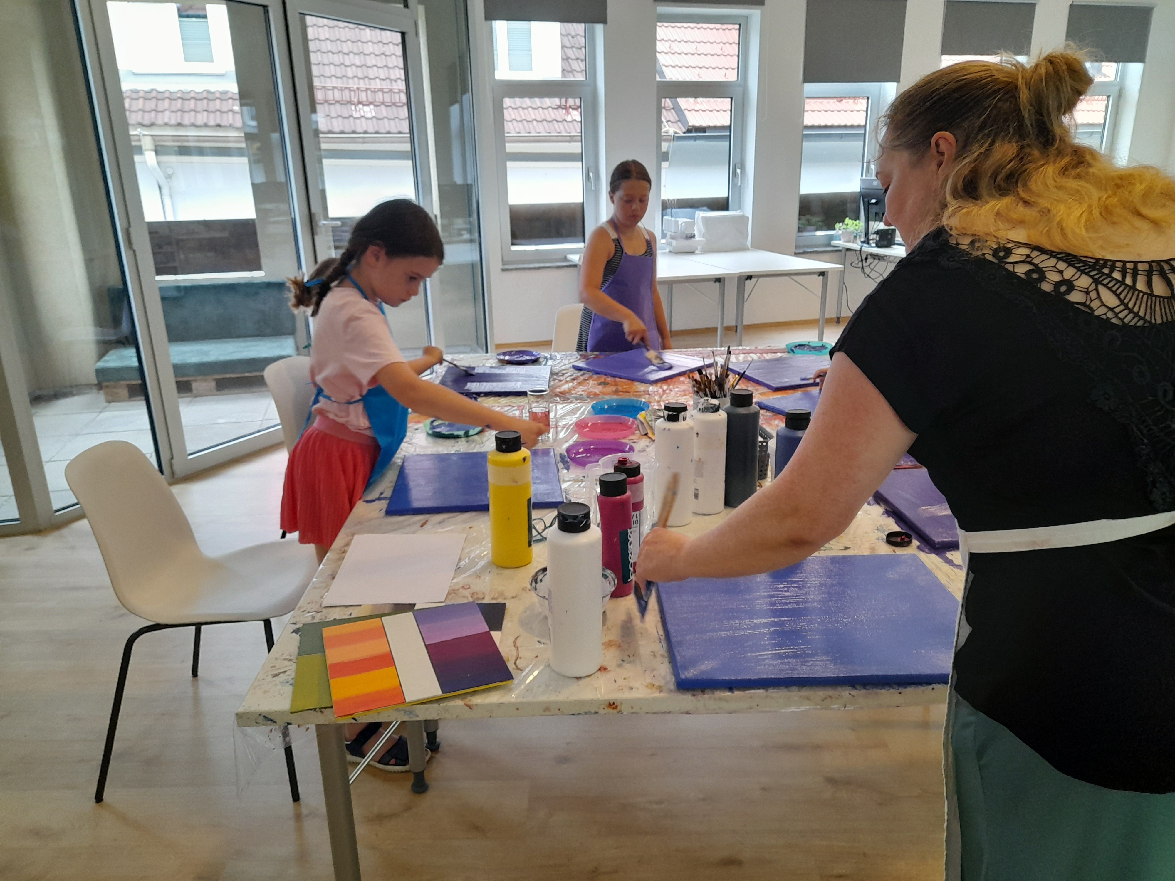 Acrylmalen mit Michaela Puster-Jonke copyright@lebenshilfe-bruck-kapfenberg