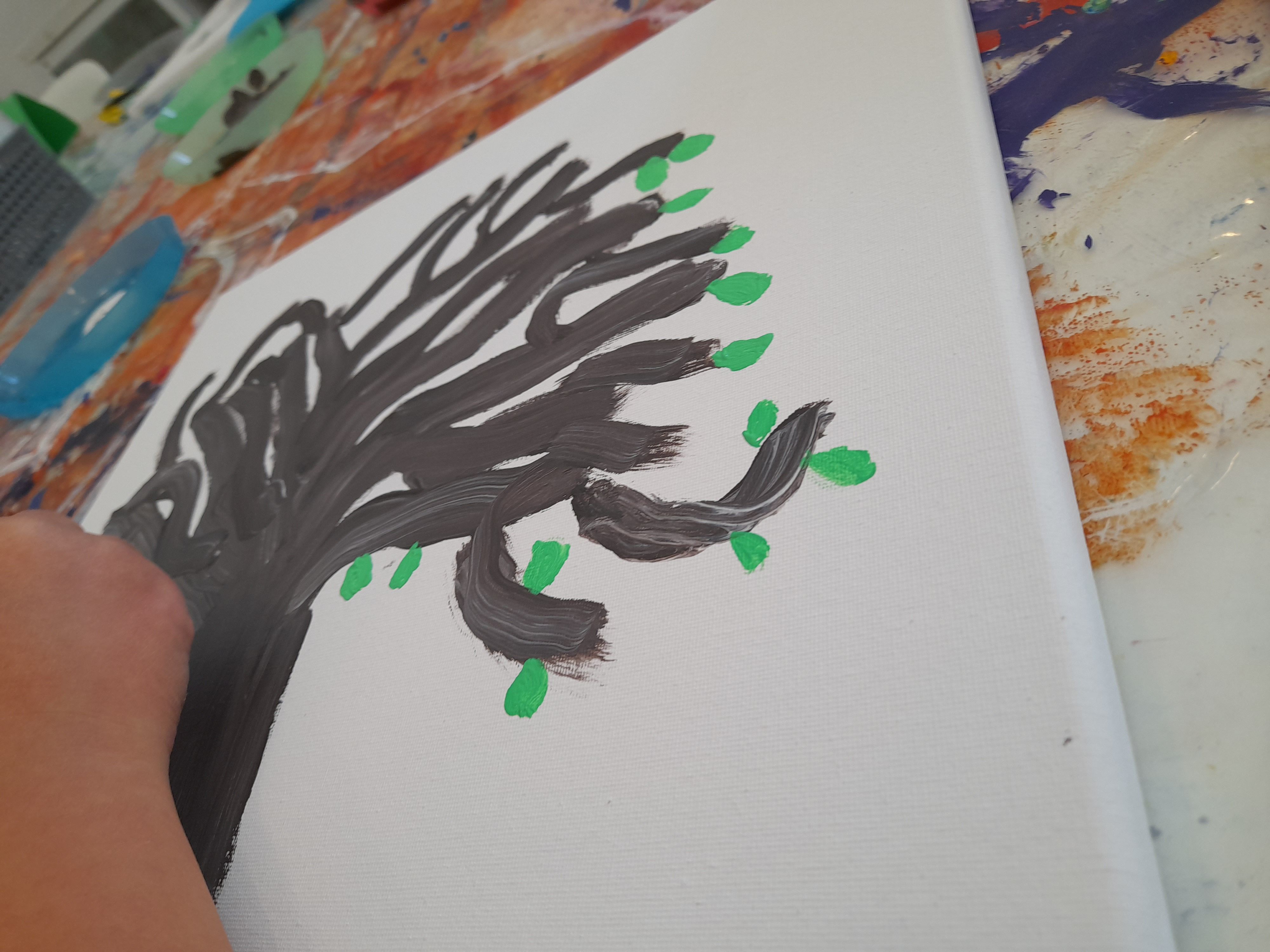 Acrylmalen mit Michaela Puster-Jonke copyright@lebenshilfe-bruck-kapfenberg